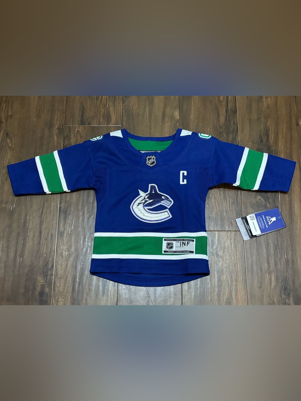*Brand New* Authentic 12-24Month Infant Canucks Jersey